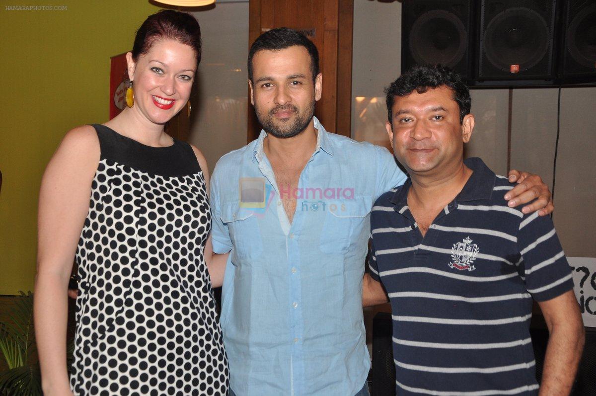 Rohit Roy, Ken GHosh  at the launch of Shailendra Singh's new book in Mumbai on 4th March 2013