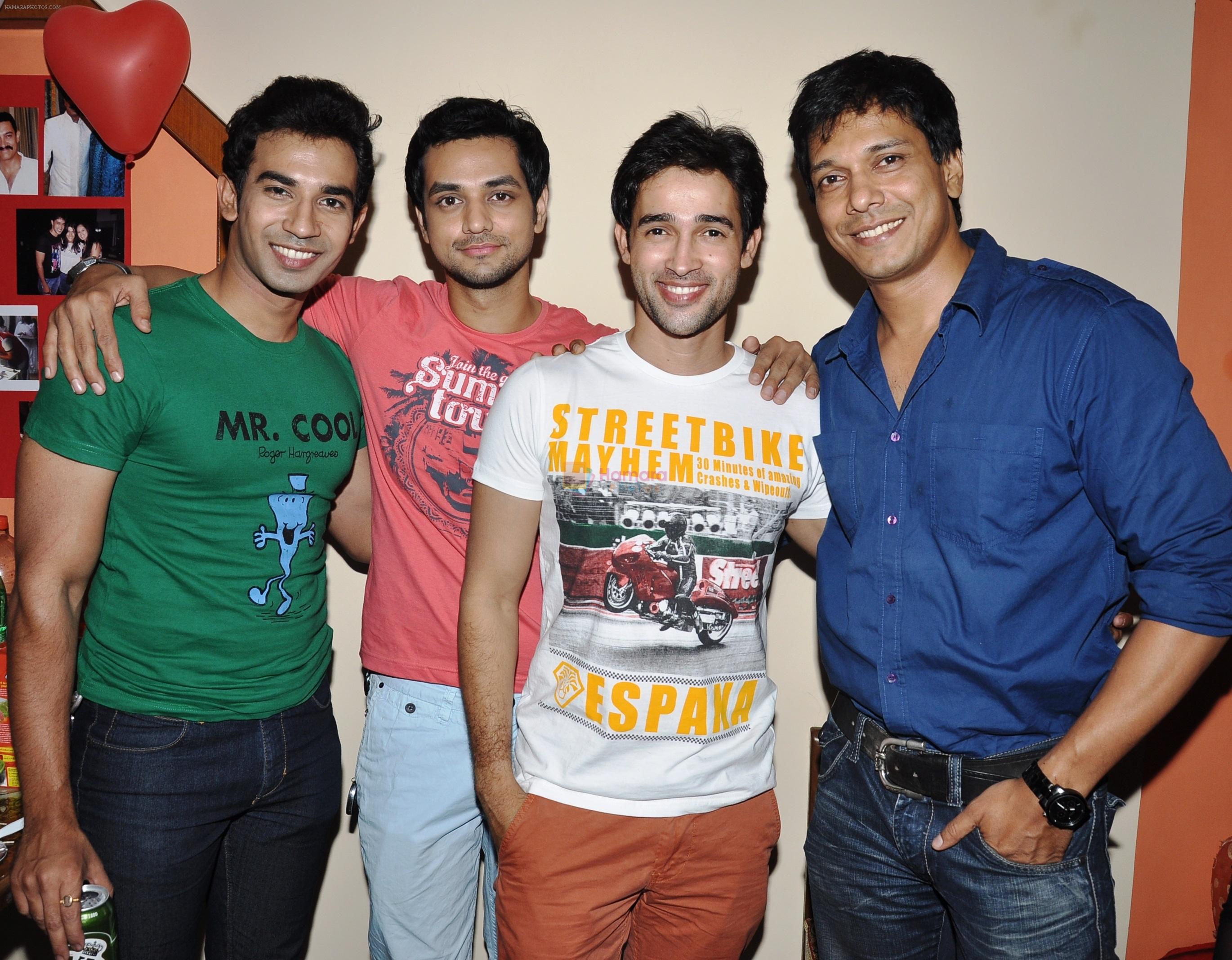 Shakti-Arora_Karan-Sharma-Mahesh Shetty_image_courtesy_K-himaanshu-shukla