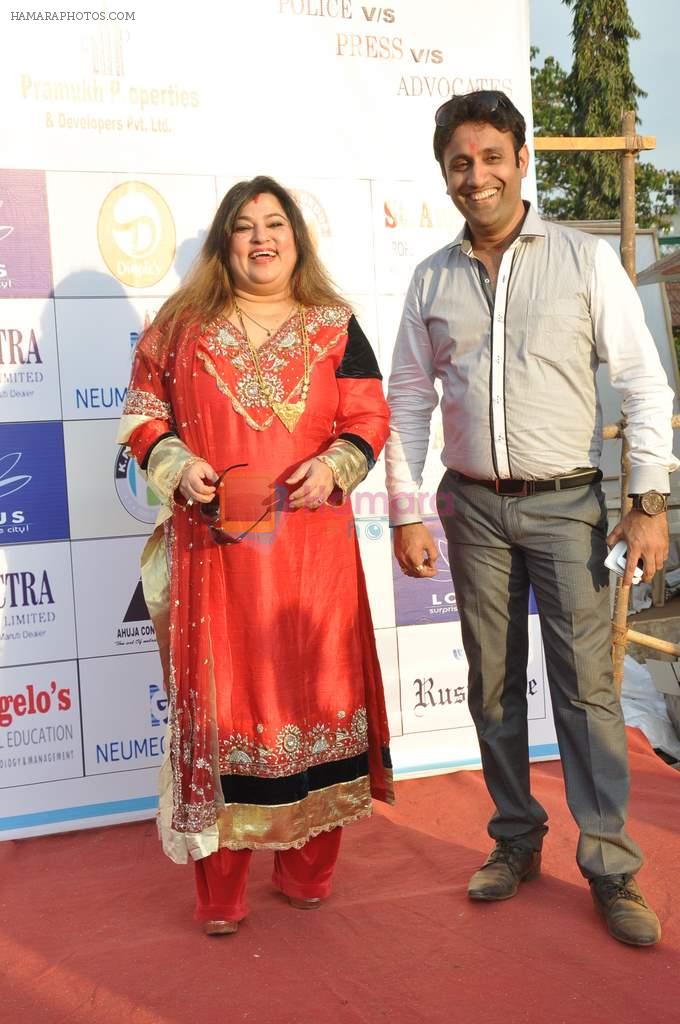 Dolly Bindra at Friendly Cricket Match in Mumbai on 10th March 2013