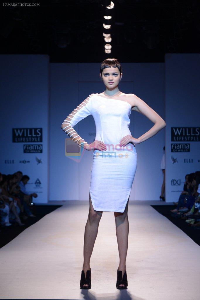 Model walks the ramp for Shivan Naresh Show at Wills Lifestyle India Fashion Week 2013 Day 4 in Mumbai on 16th March 2013
