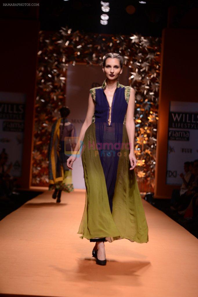 Model walks the ramp for Manish Malhotra Show at Wills Lifestyle India Fashion Week 2013 Day 3 in Mumbai on 15th March 2013