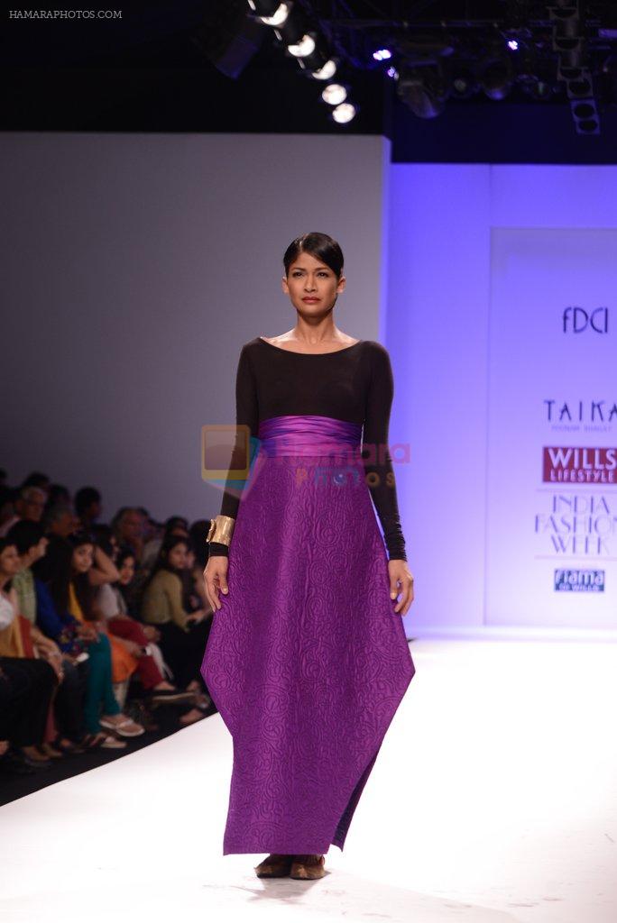 Model walks the ramp for Poonam Bhagat Show at Wills Lifestyle India Fashion Week 2013 Day 4 in Mumbai on 16th March 2013