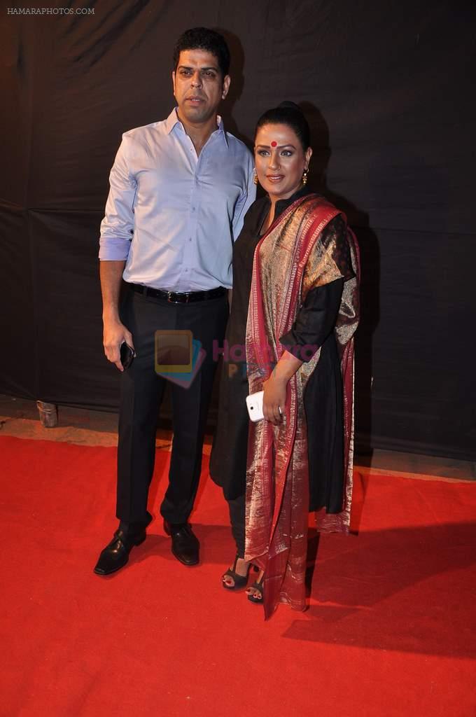 Murli Sharma, Ashwini Kalsekar at CID veera Awards in Andheri Sports Complex, Mumbai on 16th March 2013