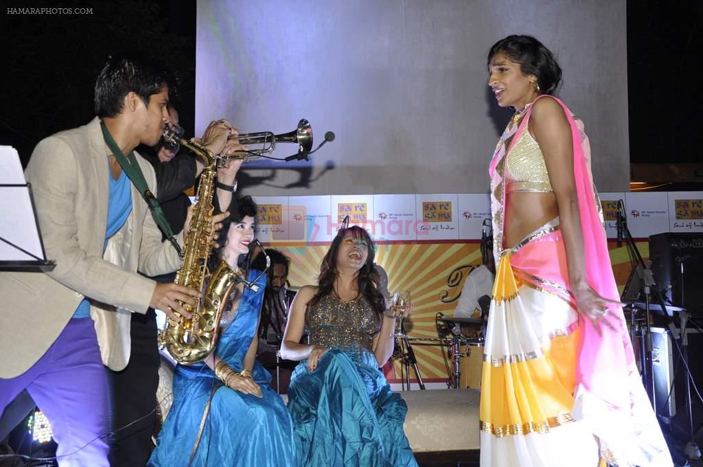 Anushka Manchanda at Bartender album launch in Sheesha Lounge, Mumbai on 20th March 2013