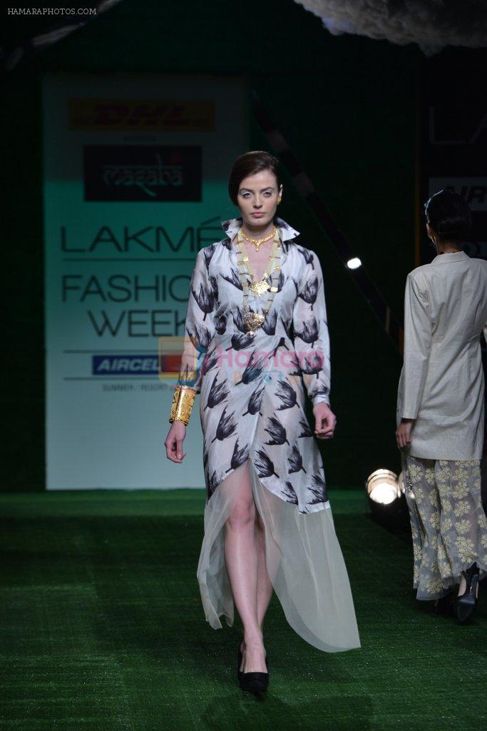 Model walk the ramp for Masaba Show at Lakme Fashion Week 2013 Day 1 in Grand Hyatt, Mumbai on 22nd March 2013