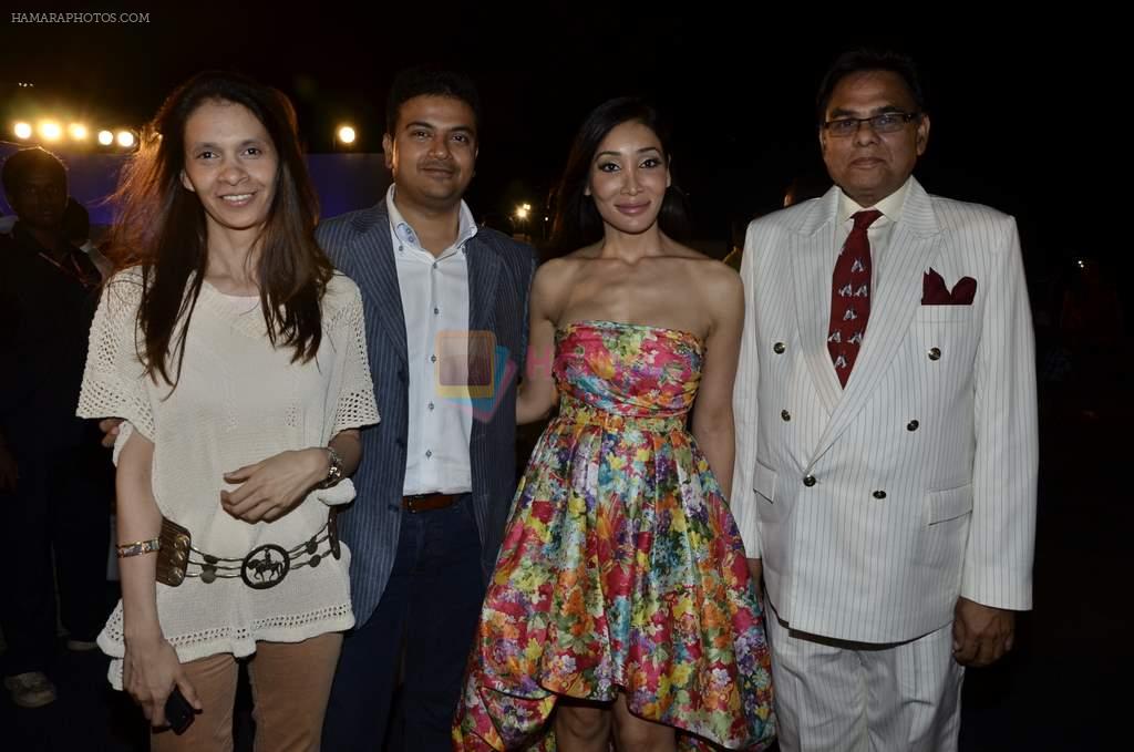 Sofia Hayat at Delna Poonawala fashion show for Amateur Riders Club Porsche polo cup in Mumbai on 23rd March 2013