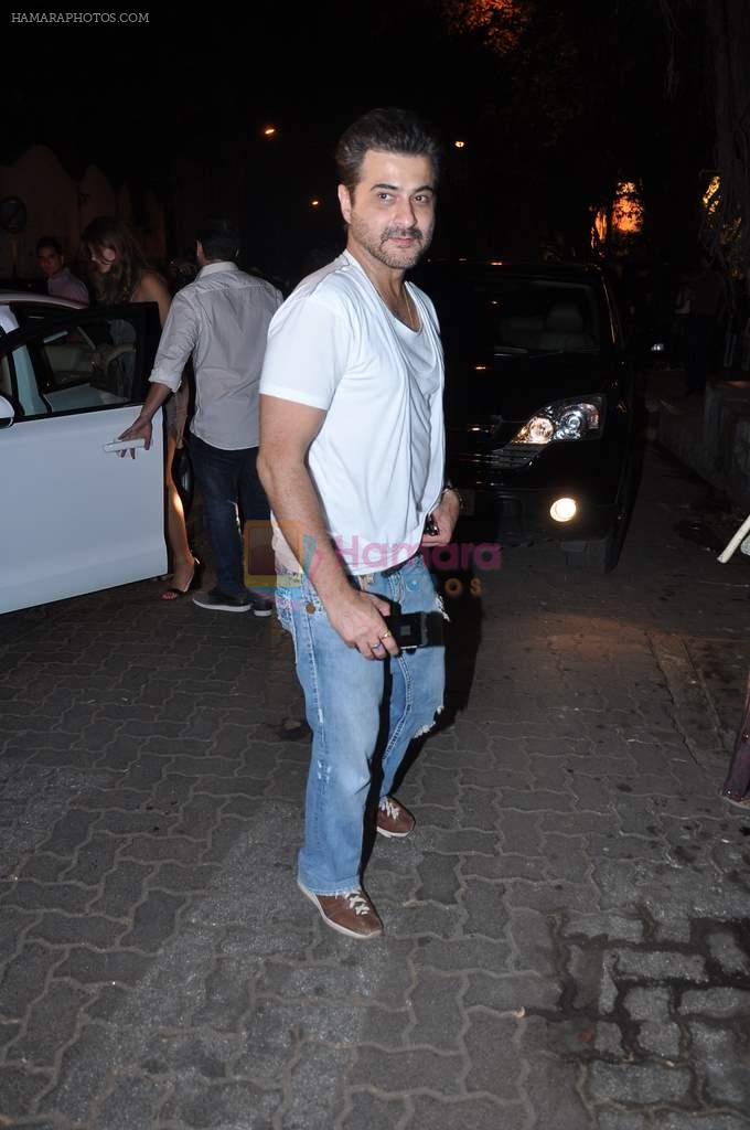 Sanjay Kapoor at Ritesh Sidhwani B_day in Olive, Bandra, Mumbai on 26th March 2013