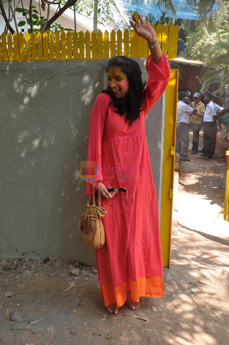 Sandhya Mridul at Shabana Azmi and Javed Akhtar Holi Celebration in Mumbai on 27th March 2013