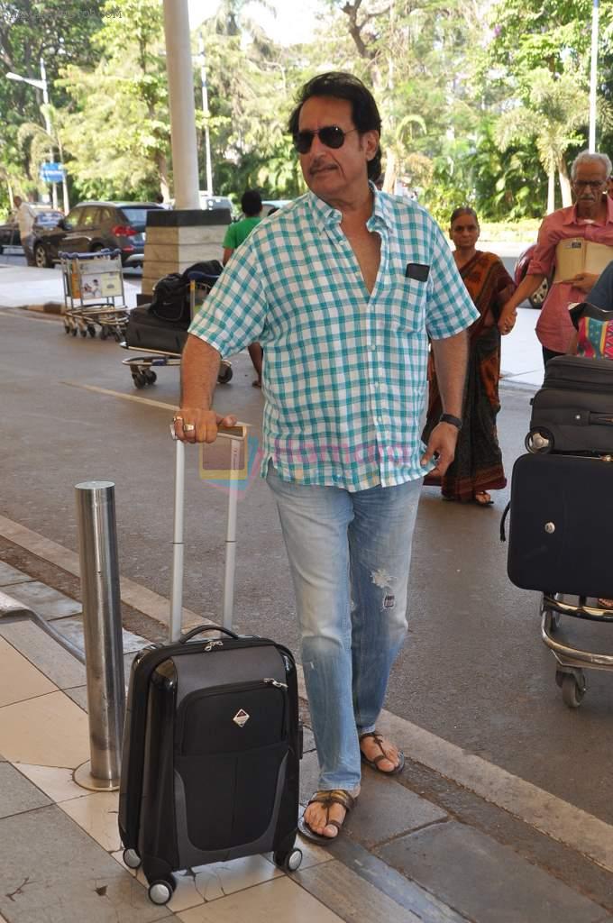 Kiran Kumar leave for charity match in Delhi Airport on 30th March 2013