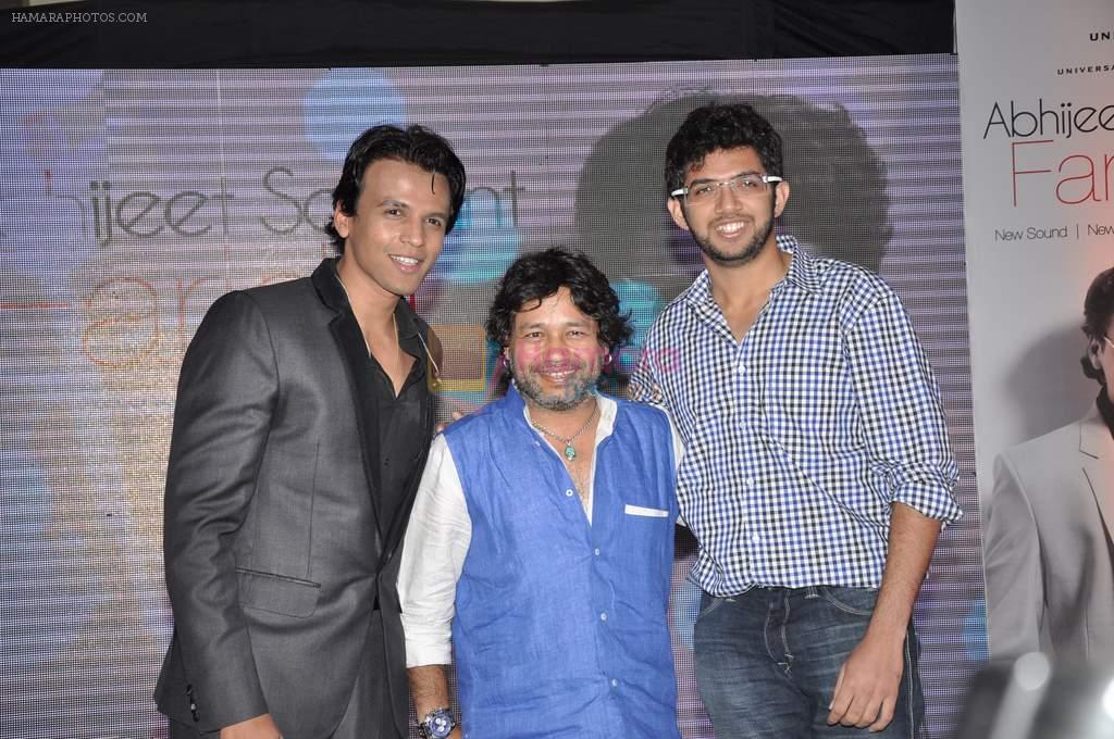 Kailash Kher, Abhijeet Sawant at Abhijeet Sawant's album launch in Novotel, Mumbai on 2nd April 2013