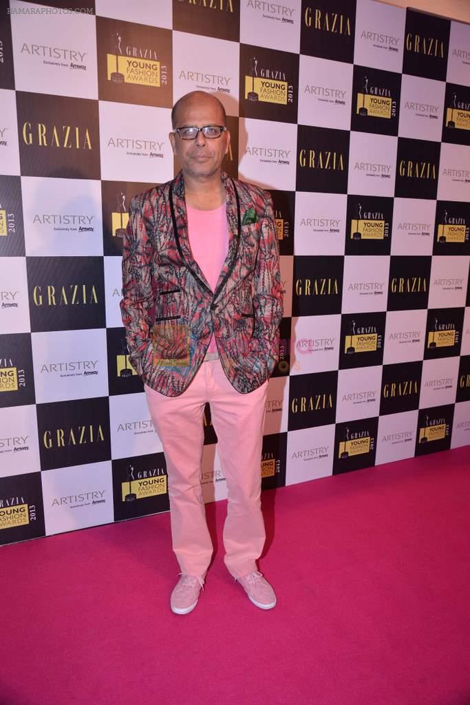 Designer Narendra Kumar at the _Grazia Young Fashion Awards 2013_