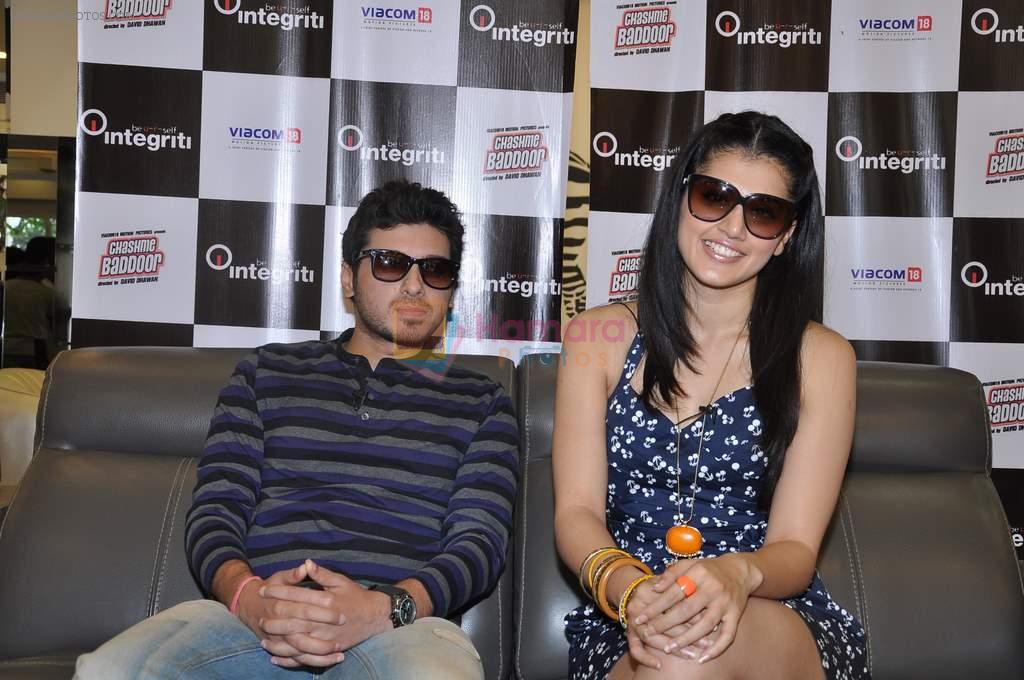 Tapsee Pannu, Divyendu Sharma at Chashme Buddoor promotions in K Lounge on 5th April 2013