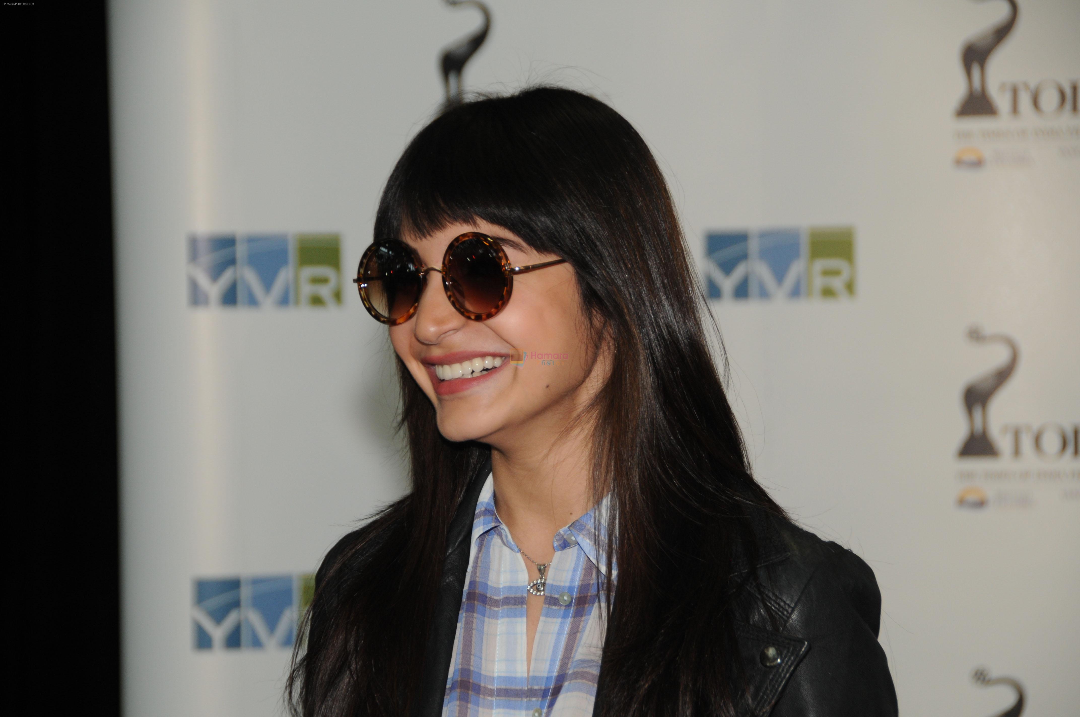 Anushka Sharma arrive in Vancouver for TOIFA 2013 on 4th April 2013