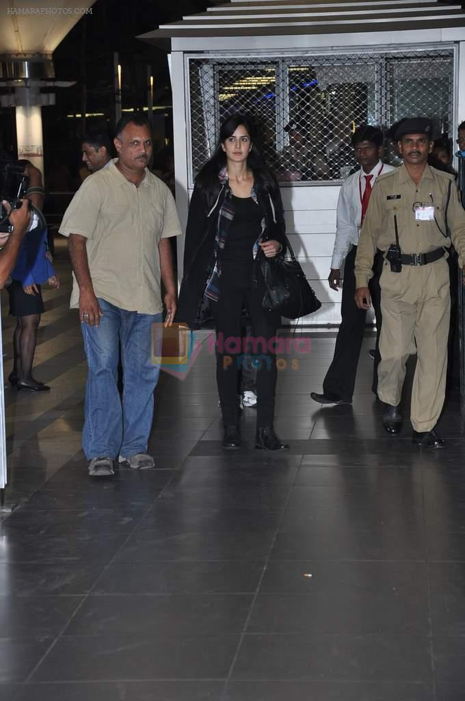 Katrina Kaif arrive from TOIFA 2013 in Mumbai on 8th April 2013