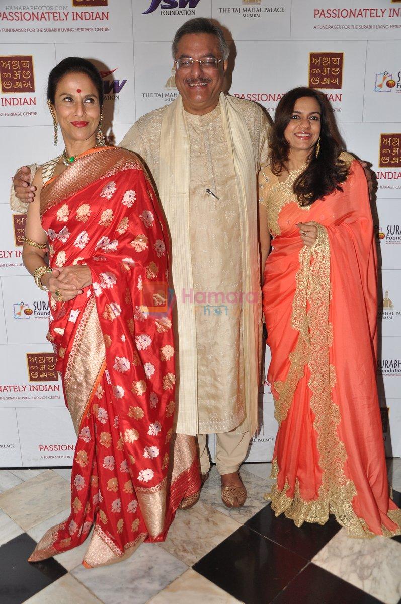 Shobha De, Siddharth Kak at Surabhi Foundation Fundraiser event in Taj Colaba, Mumbai on 12th April 2013