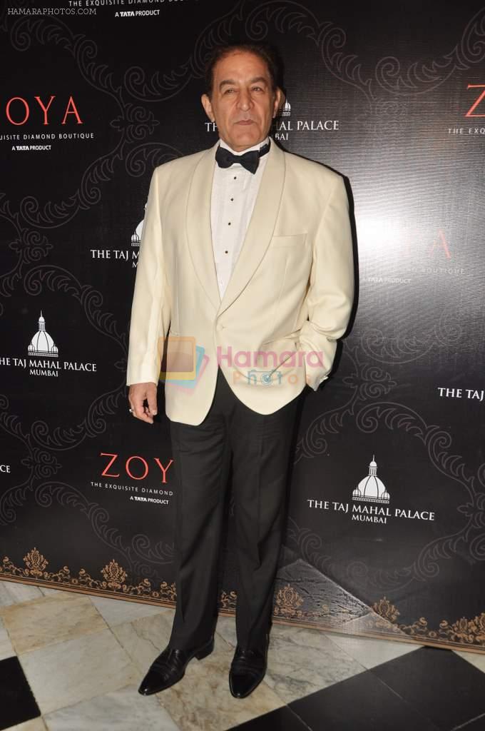 Dalip Tahil at Zoya introduces exquisite Jewels of the Crown jewellery line in Mumbai on 13th April 2013