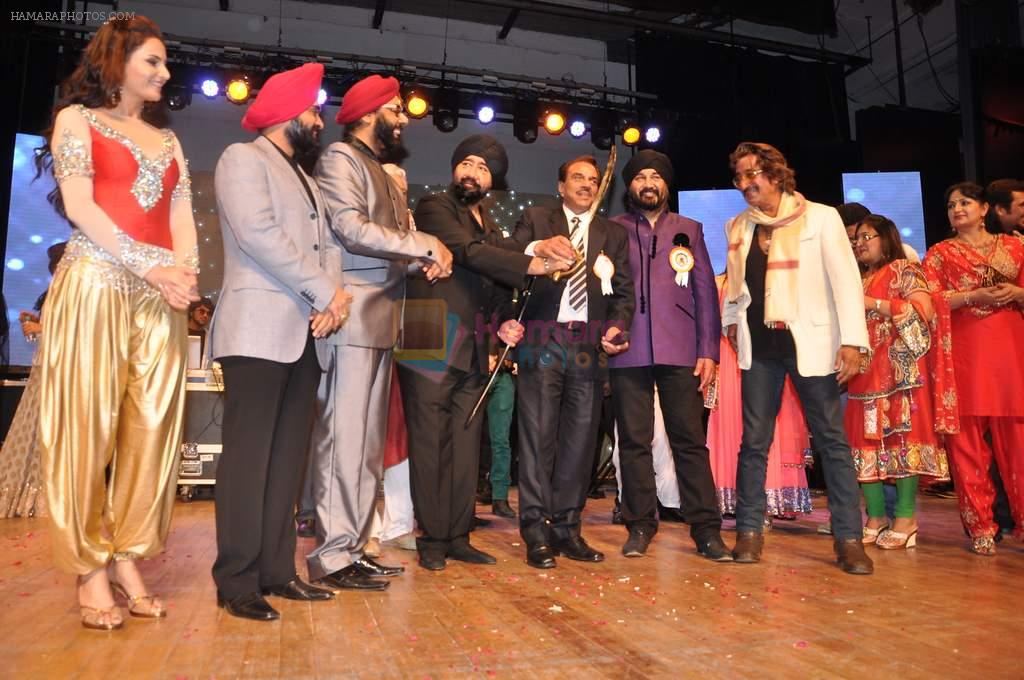 Dharmendra, Monica Bedi at Baisakhi Celebration co-hosted by G S Bawa and Punjab Association Of India in Mumbai on 13th April 2013
