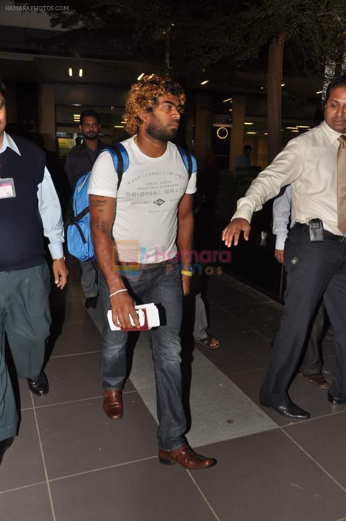 snapped at airport in Mumbai on 16th April 2013