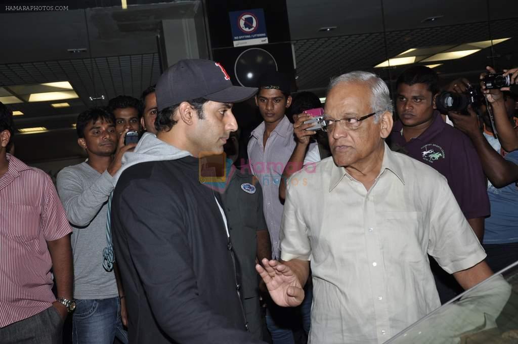 Abhishek Bachchan return from NY in Mumbai Airport on 23rd April 2013
