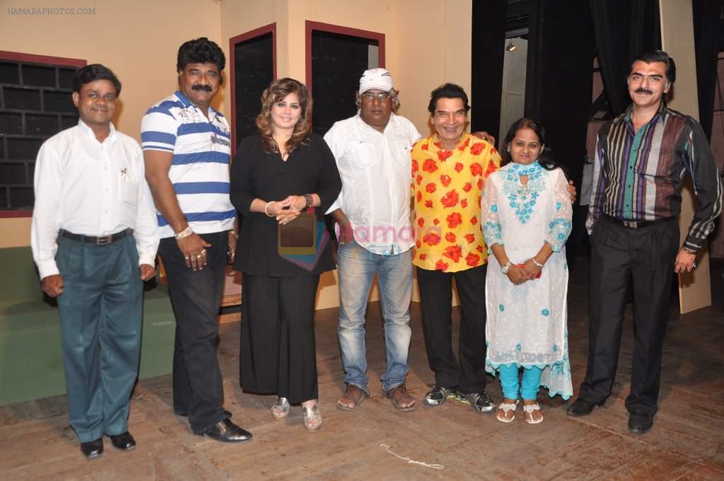 Asrani returns with a play for Ektaa Theatre Group in Bandra, Mumbai on 26th April 2013