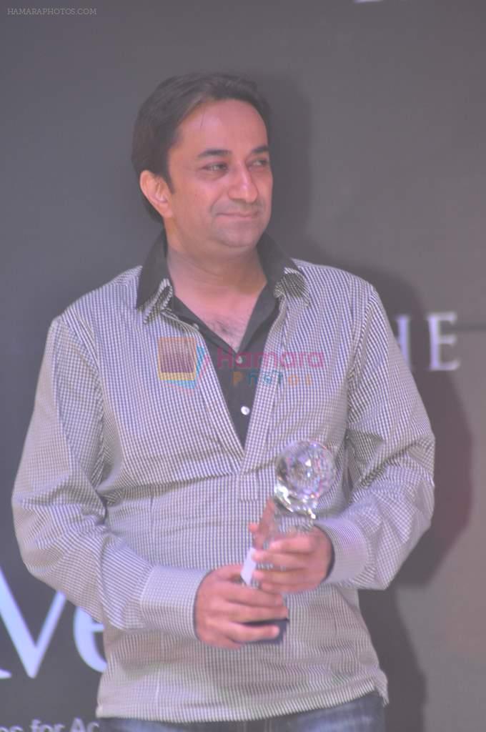 Model walks for designer Riddhi-Siddhi at Racing Awards in RWITC, Mumbai on 28th April 2013