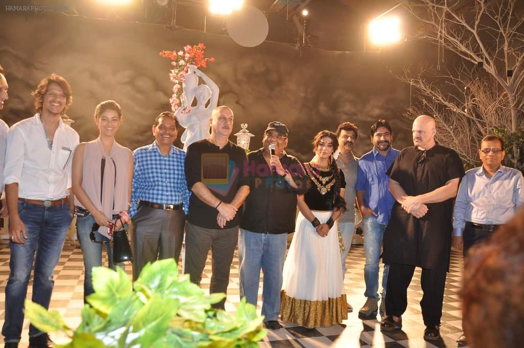 Mahi Gill at Satish Kaushik's Gangs of Ghost film mahurat in Filmistan, Mumbai on 2nd May 2013