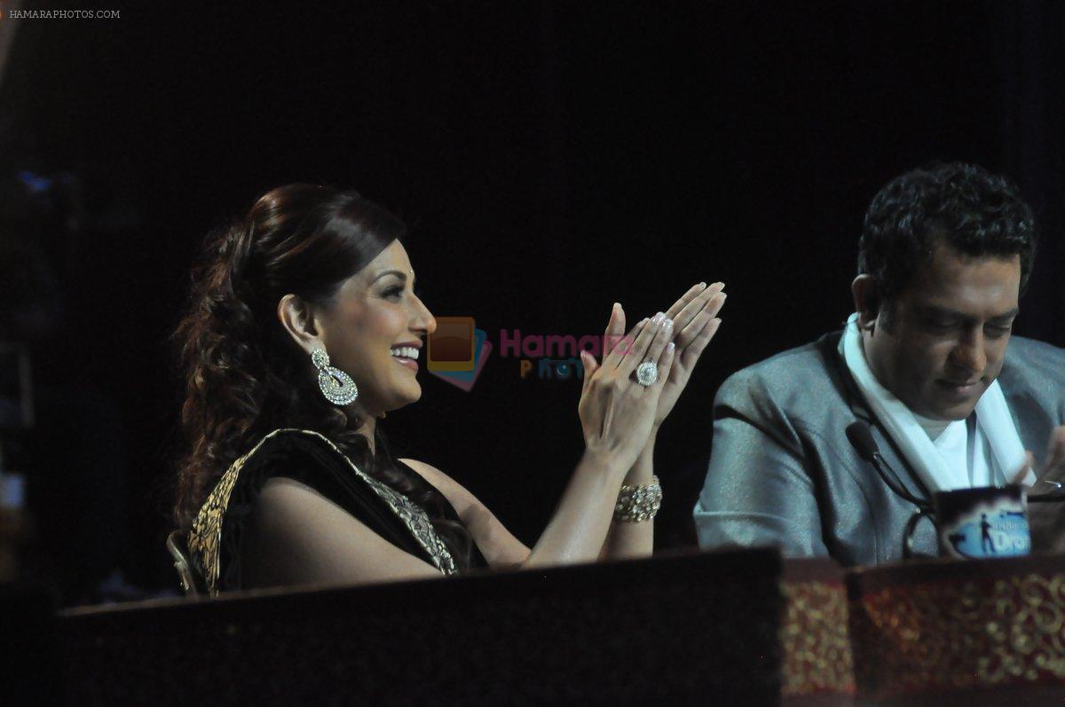 Sonali Bendre on the sets of Dramebaaz in Mumbai on 6th May 2013