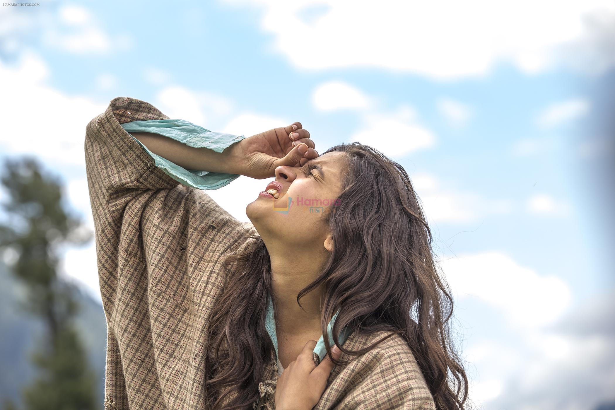 Alia Bhatt at the Shooting for Highway at Aru Valley, Kashmir on 12th May 2013