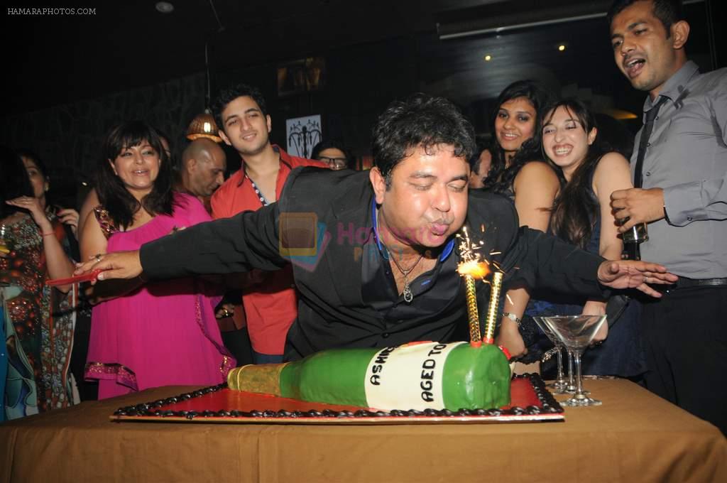 Ashiesh Roy at Ashiesh Roy's Birthday Party in Mumbai on 18th May 2013