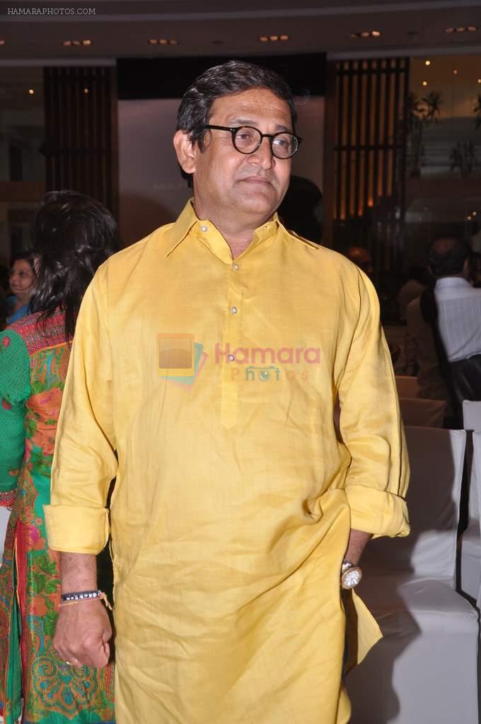 Mahesh Manjrekar at Marathi international film awards meet in Blue Sea on 27th May 2013