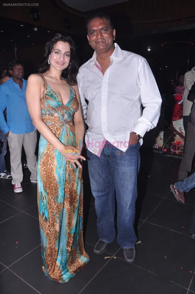 Ameesha Patel at Ameesha Patel's birthday and Shortcut Romeo promotions in 212 on 8th June 2013