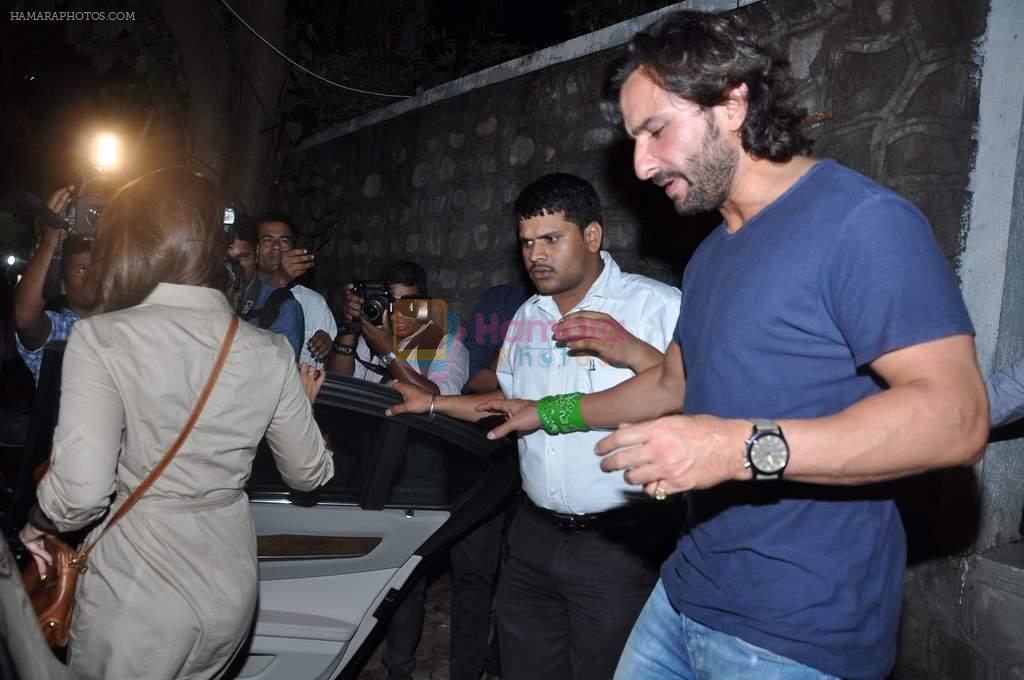 Saif Ali Khan, Kareena Kapoor at a private dinner at Dewan's new restaurant in Mumbai on 12th June 2013