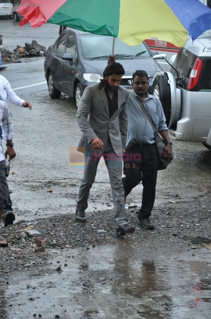 Ranveer Singh at Lootera film promotions on the sets of Star Plus India Dancing Superstar in Filmcity on 17th June 201