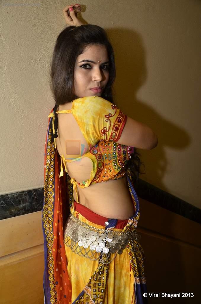 Rekha Rana glam backless photo shoot in Mumbai on 18th June 2013