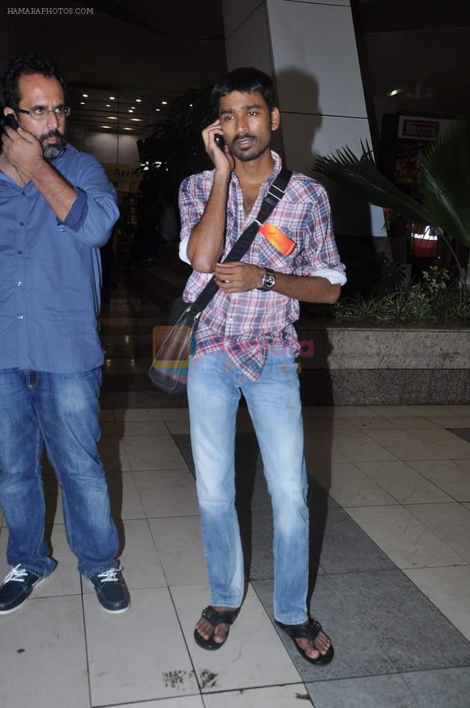 Dhanush return from Chennai in Mumbai Airport on 19th June 2013