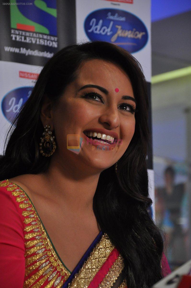 Sonakshi Sinha at Lootera promotions on the sets of Indian Idol junior in Mumbai on 30th June 2013