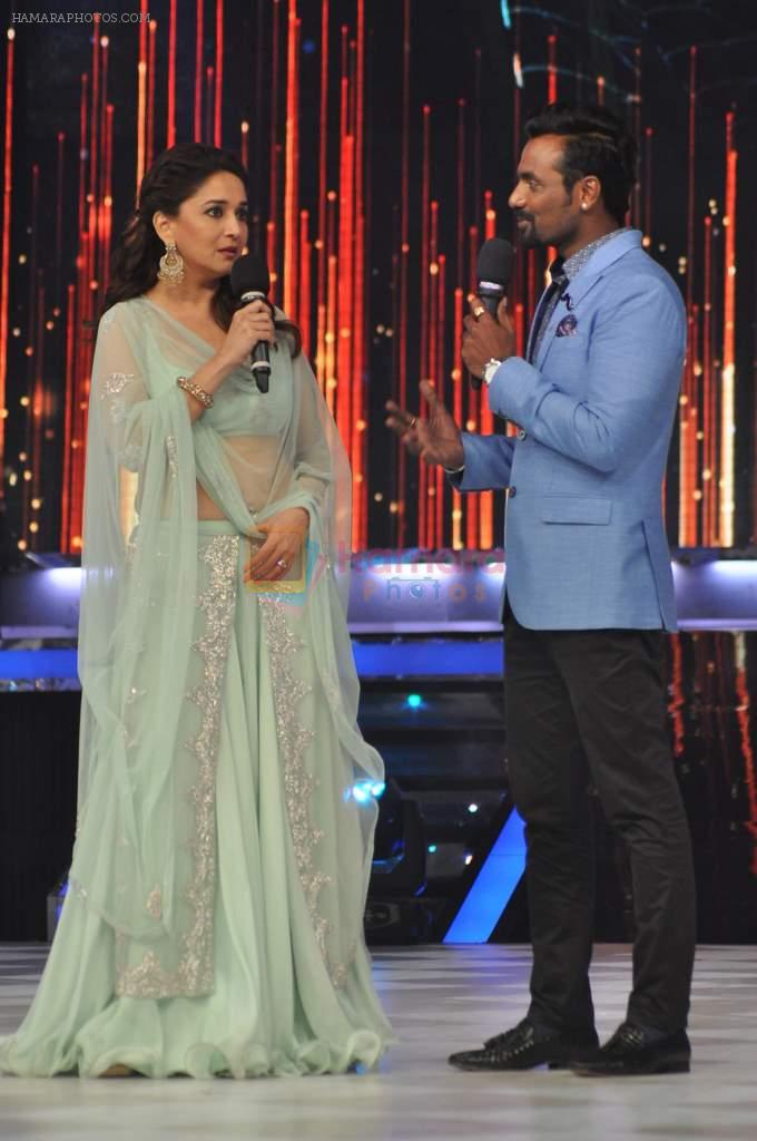 Madhuri Dixit, Remo on the sets of Jhalak Dikhla jaa 6 in Mumbai on 3rd June 2013