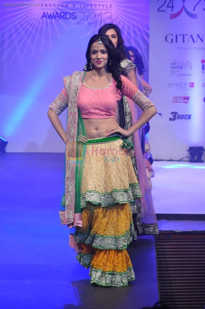 at Tassel Fashion and Lifestyle Awards 2013 in Mumbai on 8th July 2013,3