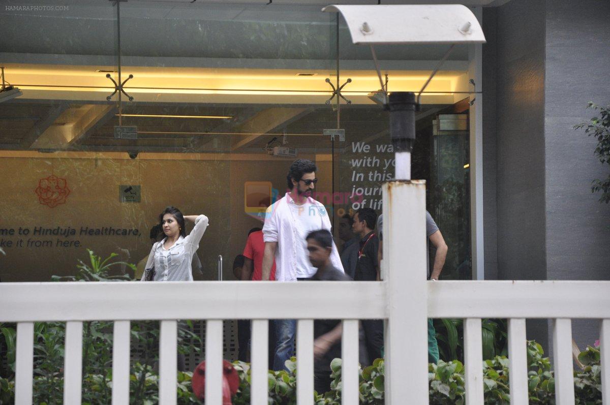 Kunal Kapoor visit Hrithik roshan post brain surgery in Mumbai on 9th July 2013