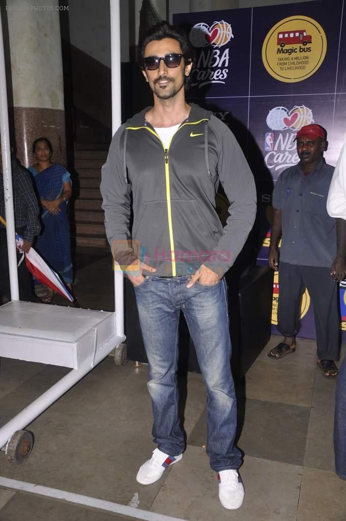 Kunal Kapoor at NBA Cares Clinic and Eliter Clinic in Don Bosco School, Matunga on 18th July 2013