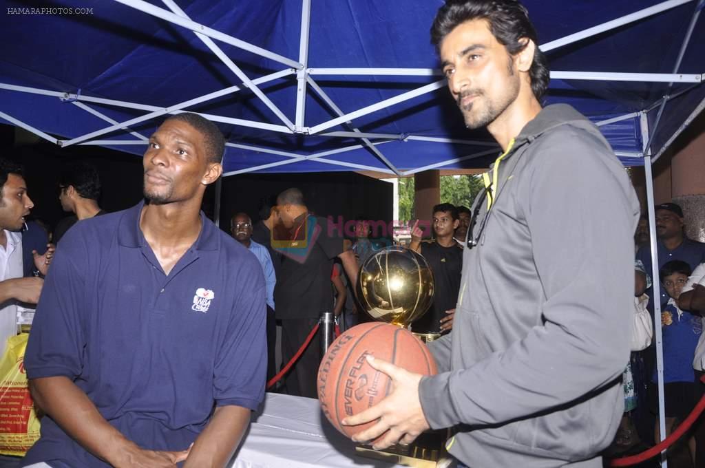 Kunal Kapoor,Chris Bosh at NBA Cares Clinic and Eliter Clinic in Don Bosco School, Matunga on 18th July 2013