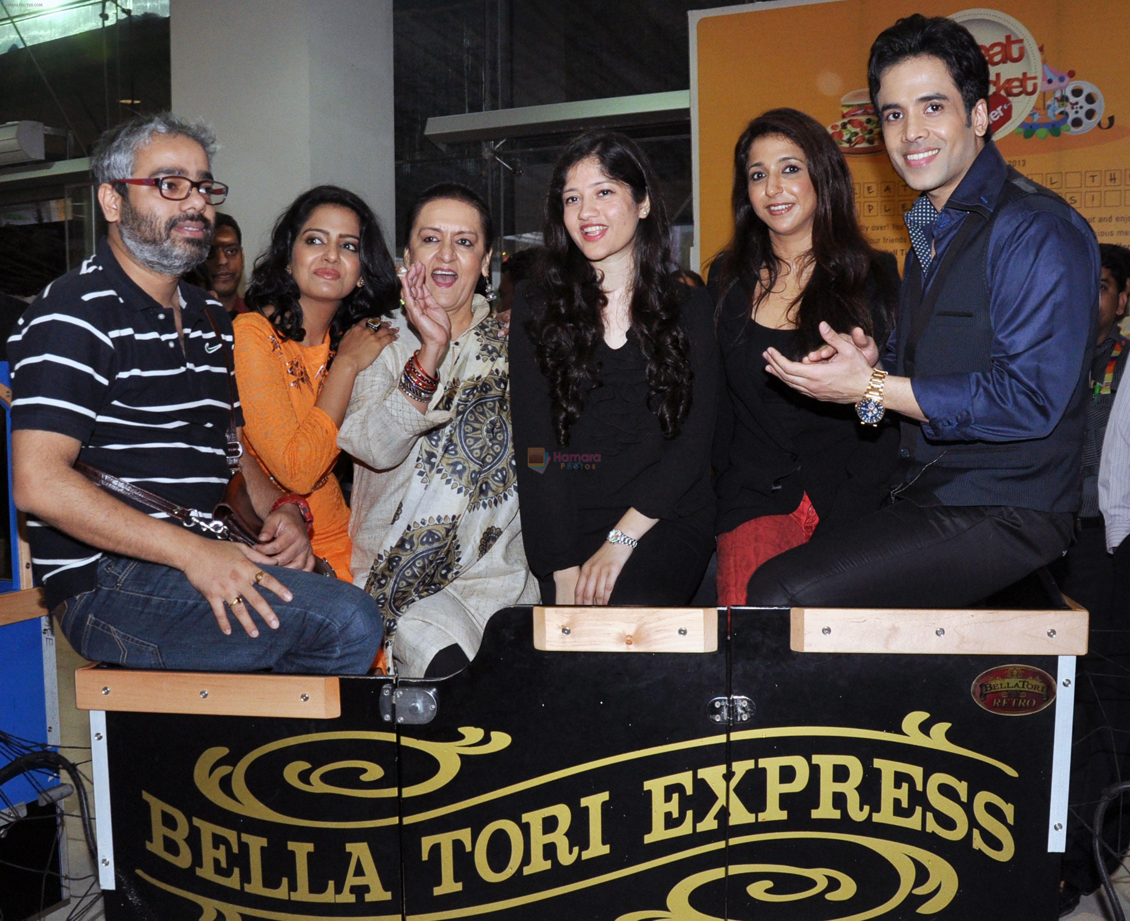 Vishakha Singh, Tusshar Kapoor, Krishika Lulla at BAJATEY RAHO MUSICAL EVENT AT R CITY MALL GHATKOPAR