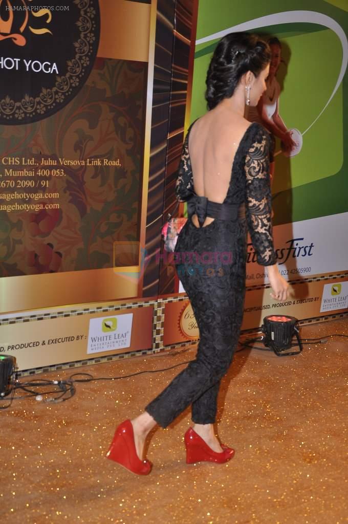 Mouni Roy at Gold TV awards red carpet in Mumbai on 20th July 2013