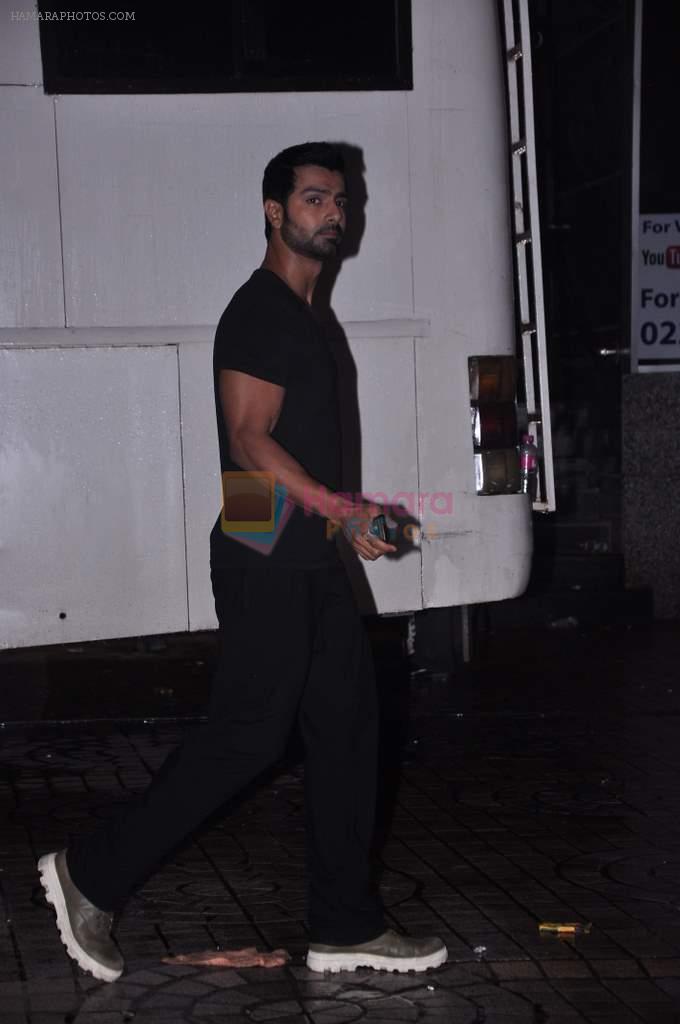 Ashmit Patel snapped on the sets of Mental in Citi Mall, Andheri, Mumbai on 23rd July 2013