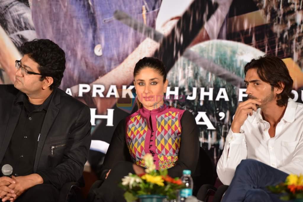 Kareena Kapoor, Arjun Rampal, Parsoon Joshi at Launch of Raghupati Raghav song from Satyagraha in Mumbai on 25th July 2013