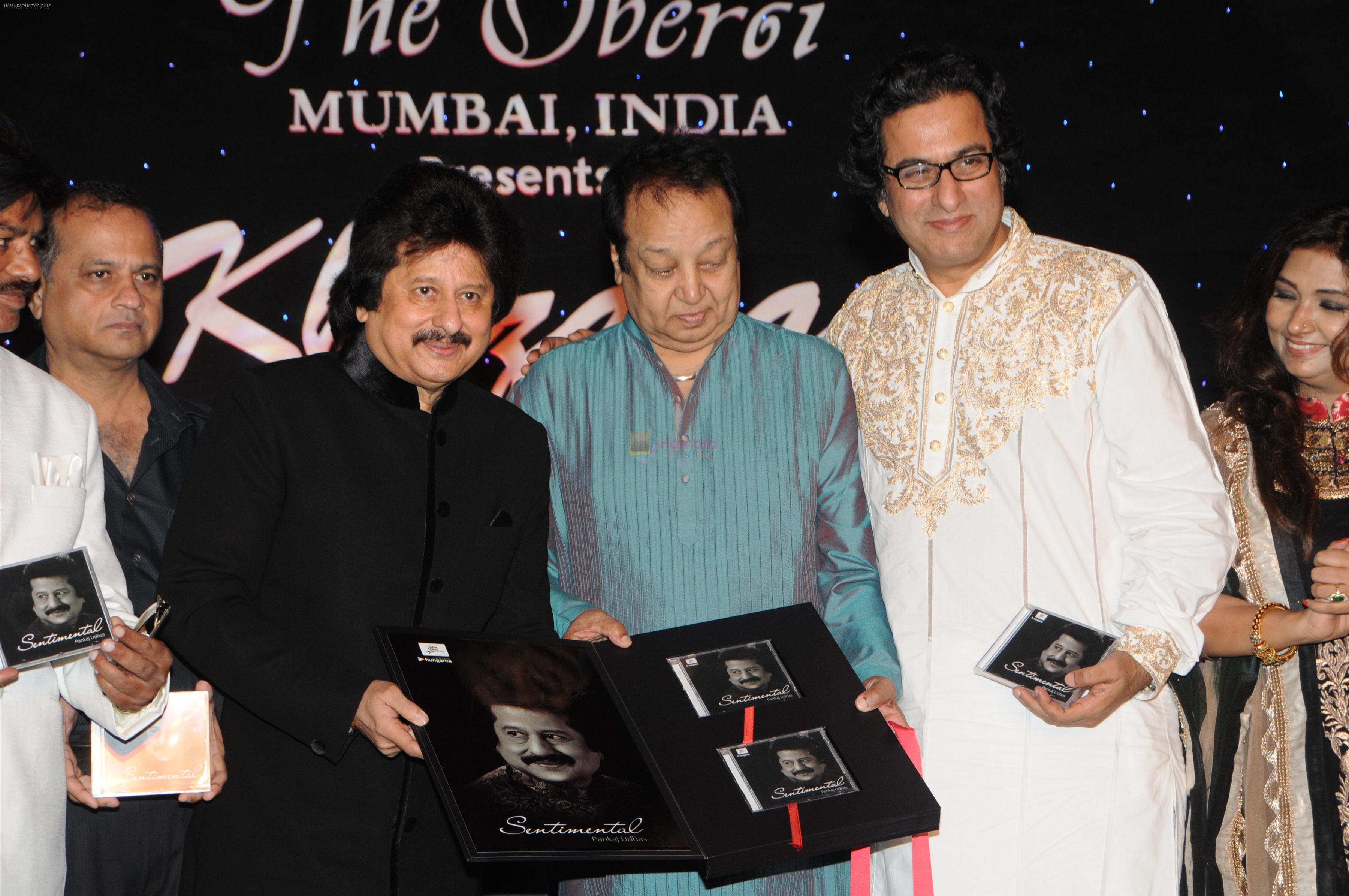 Talat Aziz, Pankaj Udhas, Anup Jalota at Pankaj Udhas's Khazana concert in Trident, Mumbai on 26th July 2013