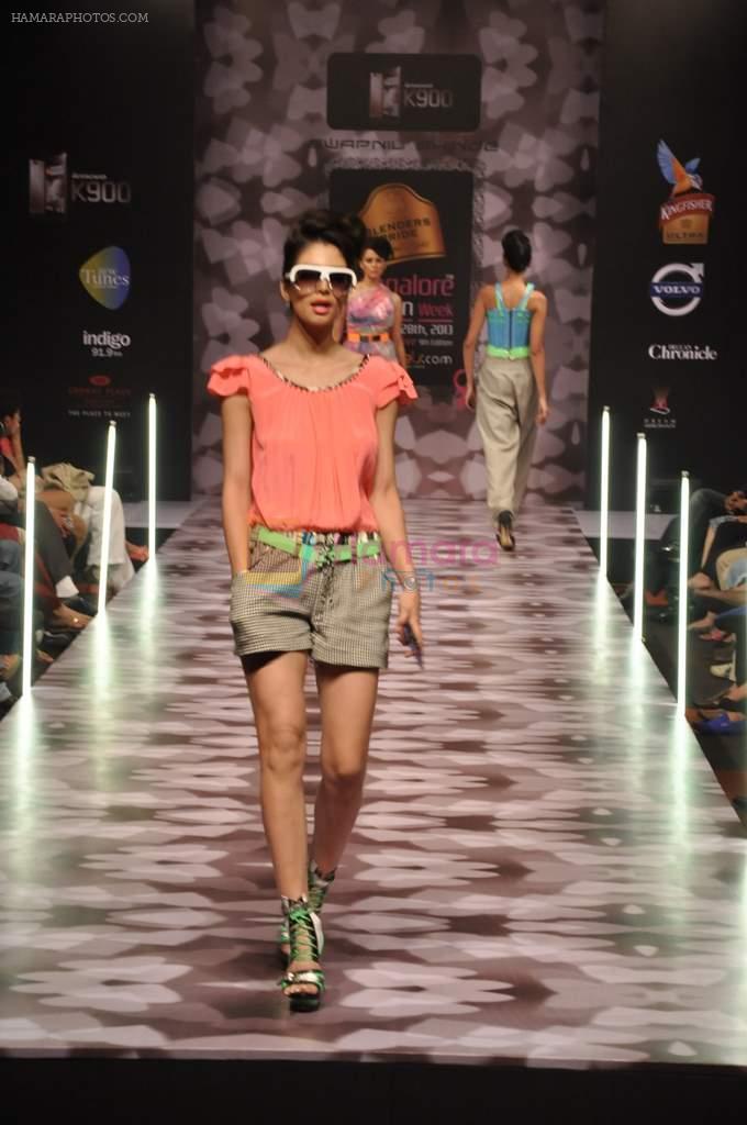 Model walks at Bangalore Fashion Week on 30th July 2013,1