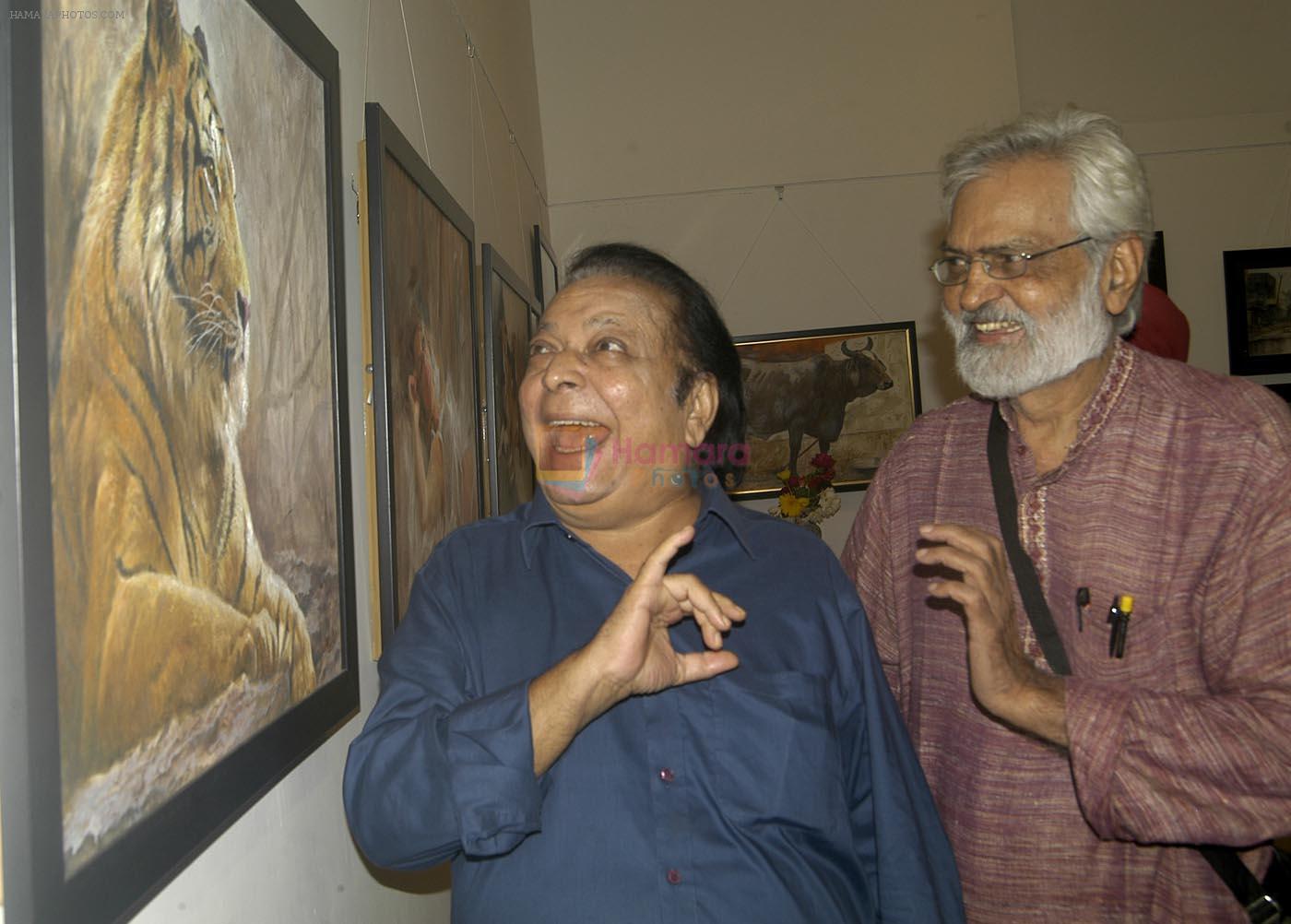 Dinesh Hingoo inaugurated the painting exhibition Artist Aku Jha on 30th July 2013