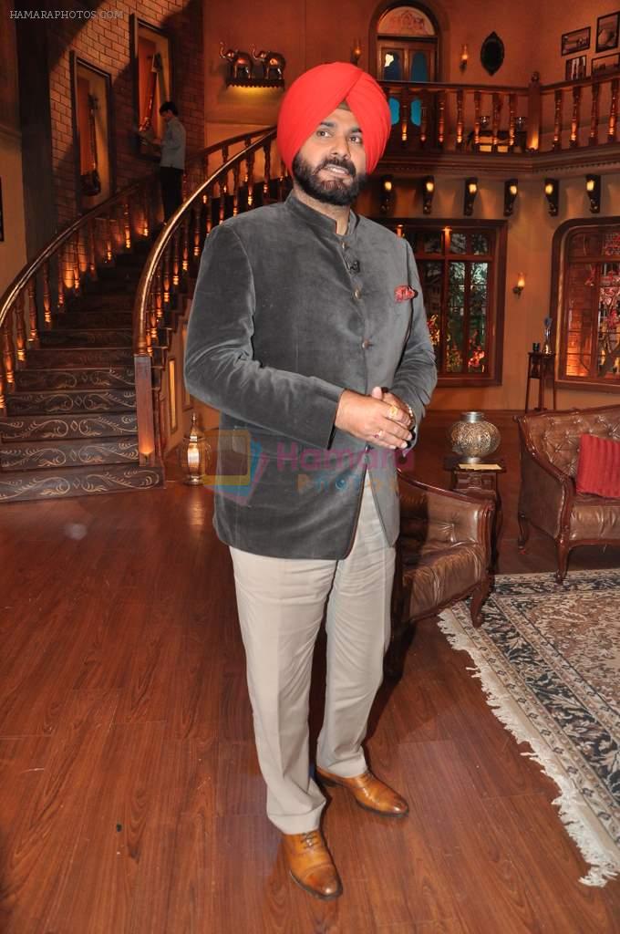 Navjot Singh Sidhu promote Once upon a time in Mumbai Dobara on the sets of Comedy Nights with Kapil in Filmcity on 1st Aug 2013