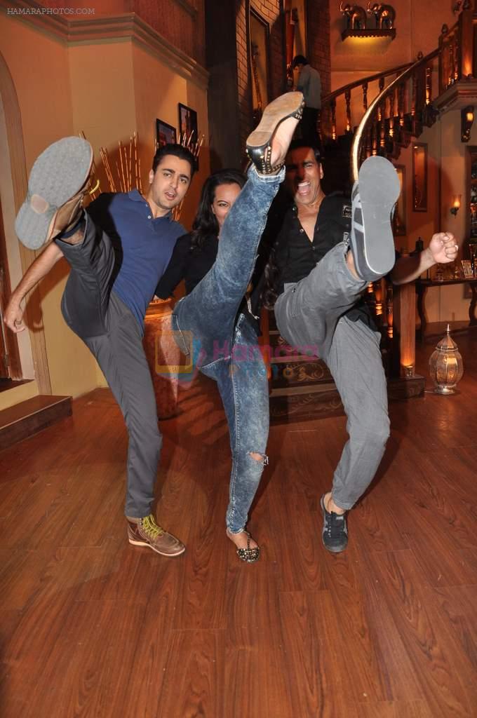 Sonakshi Sinha, Imran Khan, Akshay promote Once upon a time in Mumbai Dobara on the sets of Comedy Nights with Kapil in Filmcity on 1st Aug 2013